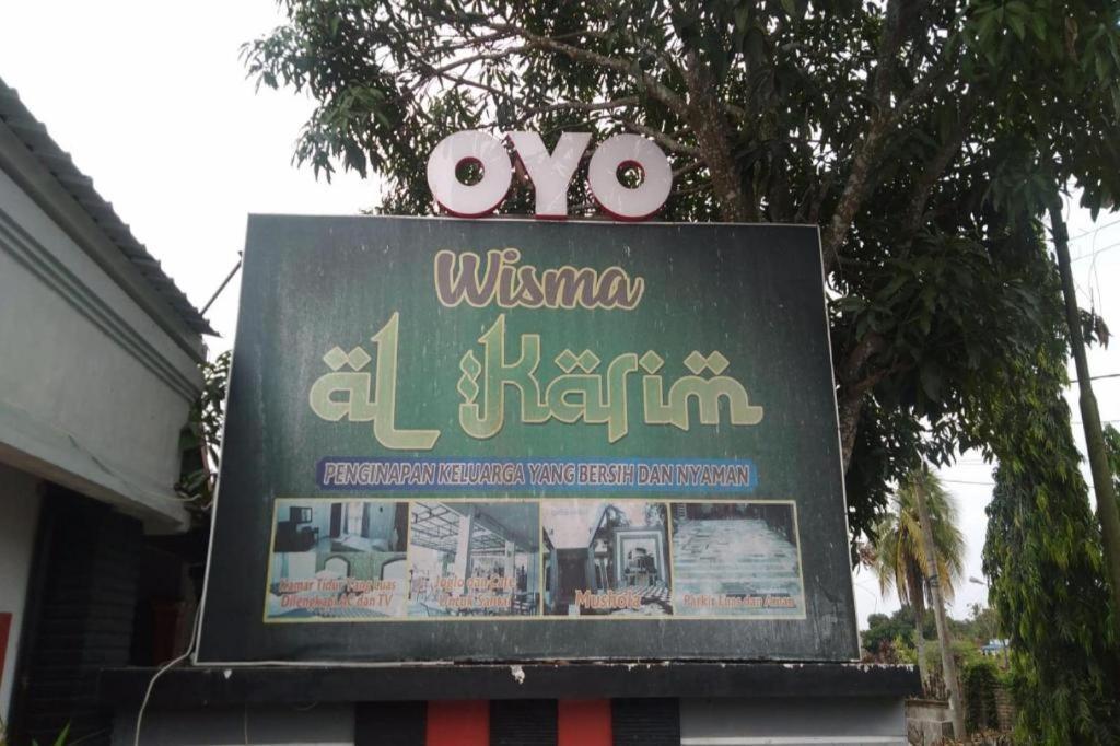Oyo 90980 Al Karim Syariah Hotel Tanjungbalai Buitenkant foto