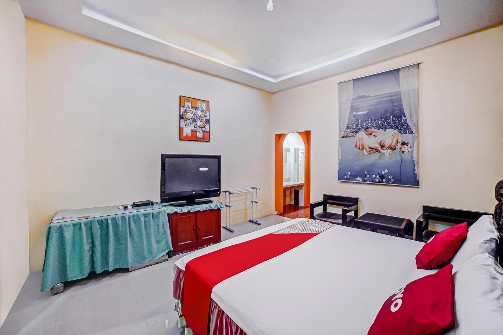 Oyo 90980 Al Karim Syariah Hotel Tanjungbalai Buitenkant foto