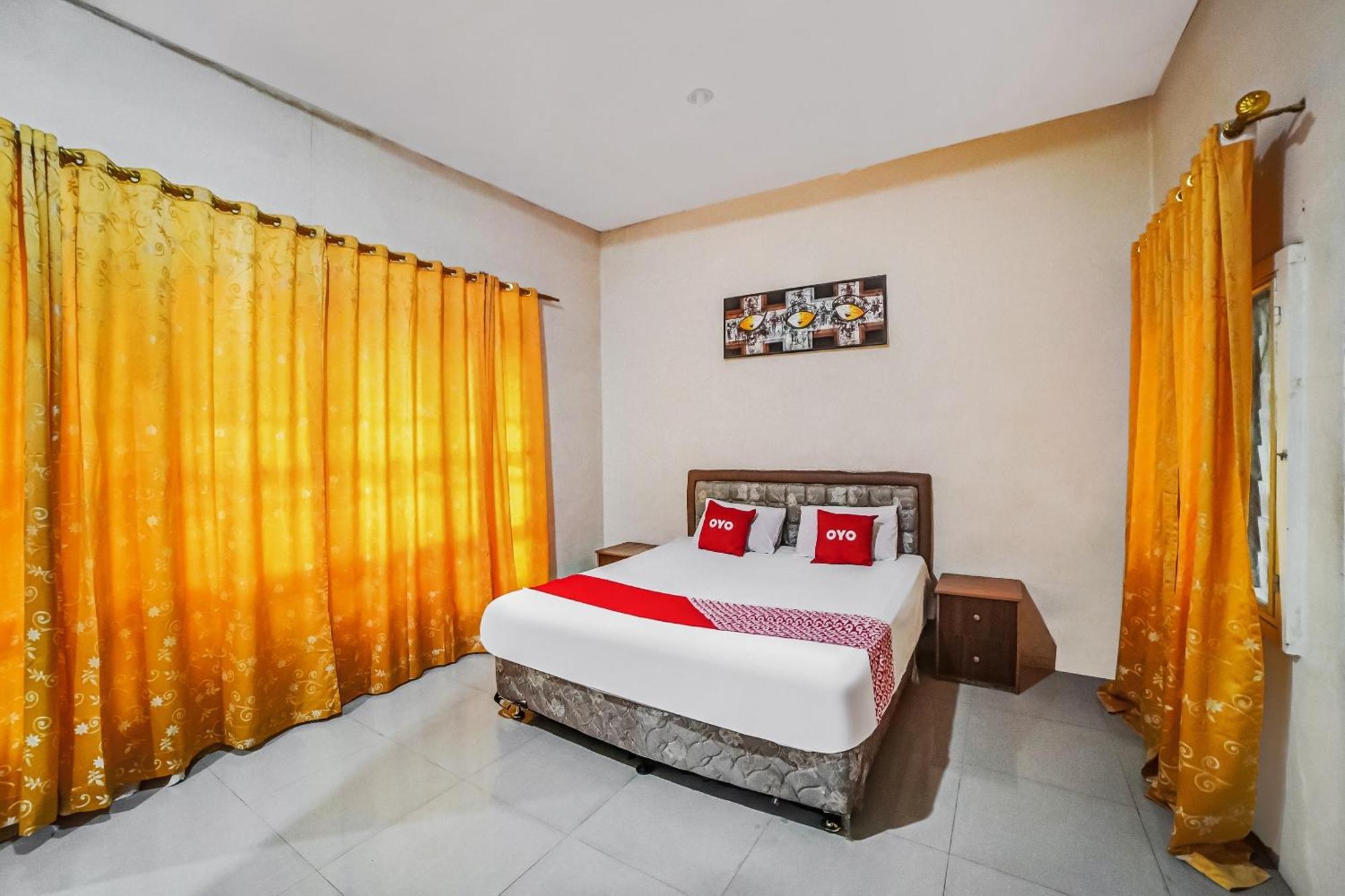 Oyo 90980 Al Karim Syariah Hotel Tanjungbalai Buitenkant foto